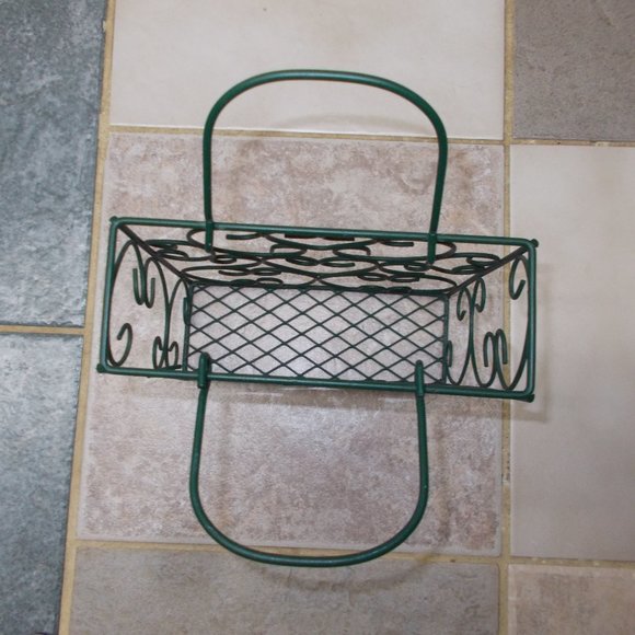 Green multipurpose metal basket approximately 7 3/4"x7.5"x2 3/4" - Picture 2 of 3
